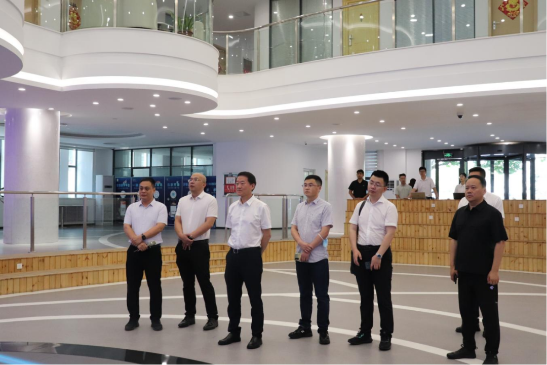 省尊龙凯时集团：“四个导向” 推动调查研究提质增效